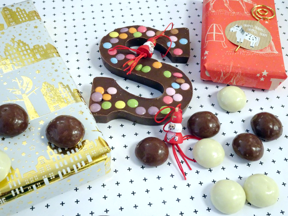 pepernoten, cadeautjes en een chocoladeletter